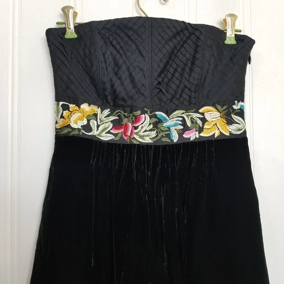 Anthropologie Floreat Strapless Black Velvet Embroidered Waist Cocktail  Dress 0 is available for purchase on au PAY Market - Imported Goods Online  Store Co.Ltd. | au PAY Market